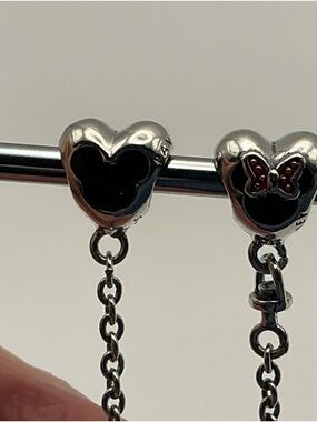 Pandora Disney Minnie Mouse Safety Chain Charm Black Enamel S925 ALE
